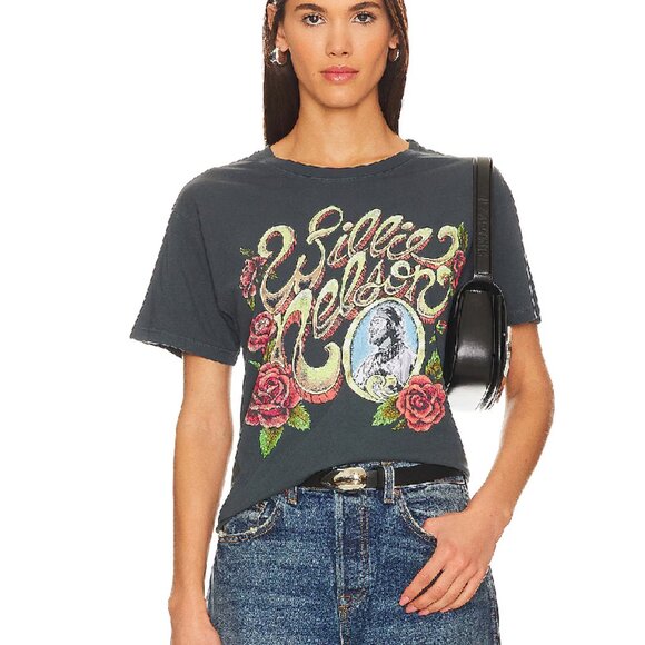 Daydreamer Willie Nelson Rose Frame Boyfriend Tee Size S - Picture 1 of 8